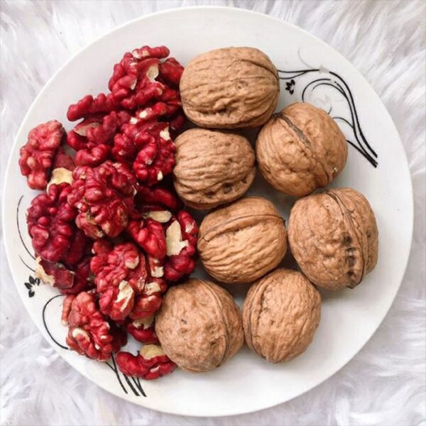 Hạt óc chó đỏ